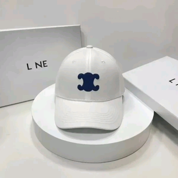 WOMENS AND UNISEX QUIET LUXURY BASEBALL CAPS BEST QUALITY main image 4